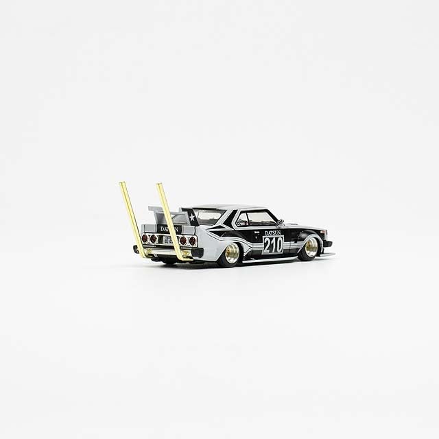 1/64 SKYLINE C210 BOSOZOKU STYLE MATT BLACK (WITH CHASE CAR)