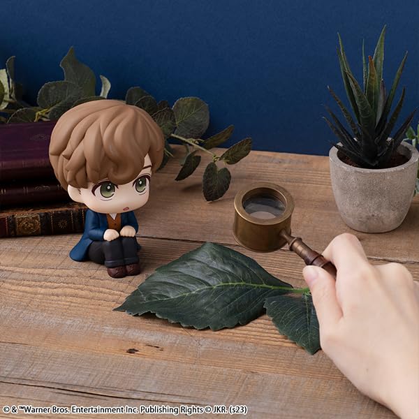 Look Up Series "Fantastic Beasts" Newt Scamander