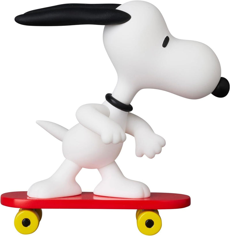 UDF PEANUTS Series 17 SKATEBOARD SNOOPY