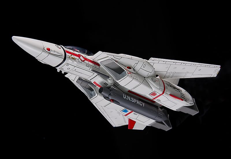 "Macross" PLAMAX PX06 1/72 VF-1J Fighter Valkyrie Vermilion Platoon (Ichijyo Hikaru's Fighter)