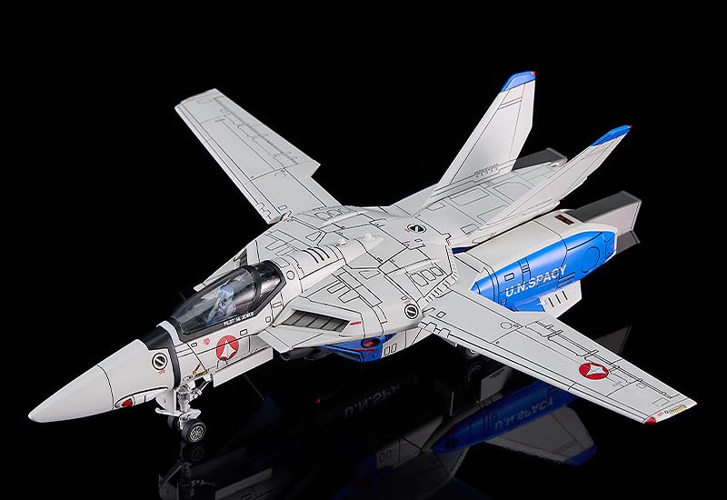 "Macross" PLAMAX PX07 1/72 VF-1A Fighter Valkyrie Vermilion Platoon (Maximilian Genus / Kakizaki Hayao)