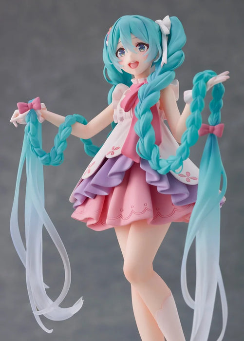 "Vocaloid Hatsune Miku" Wonderland Figure Rapunzel