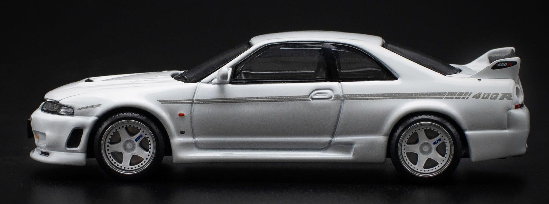 1/64 NISSAN GT-R R33 NISMO 400R - WHITE