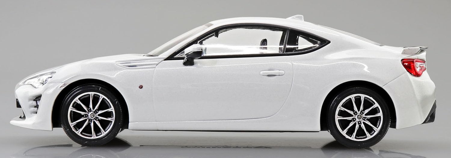 RakuPla Snap Kit 08-CW Toyota 86 (Crystal White Pearl)
