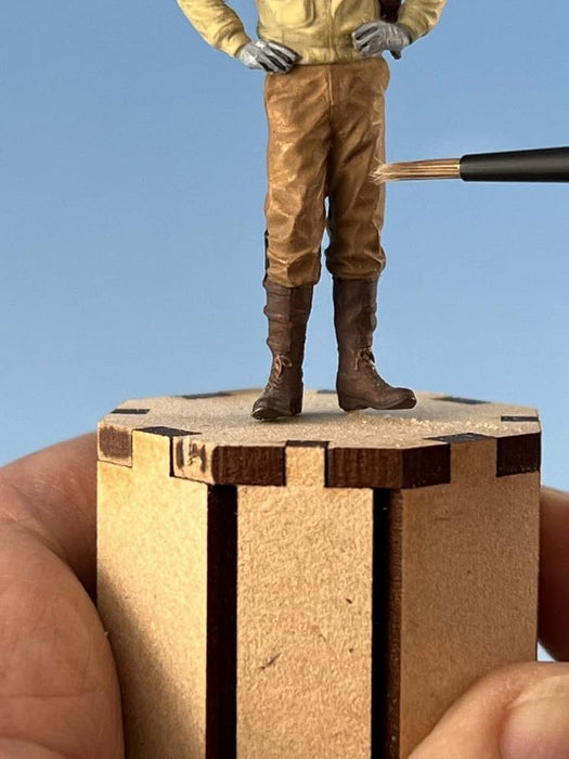 Figure Paint Assist TW-039