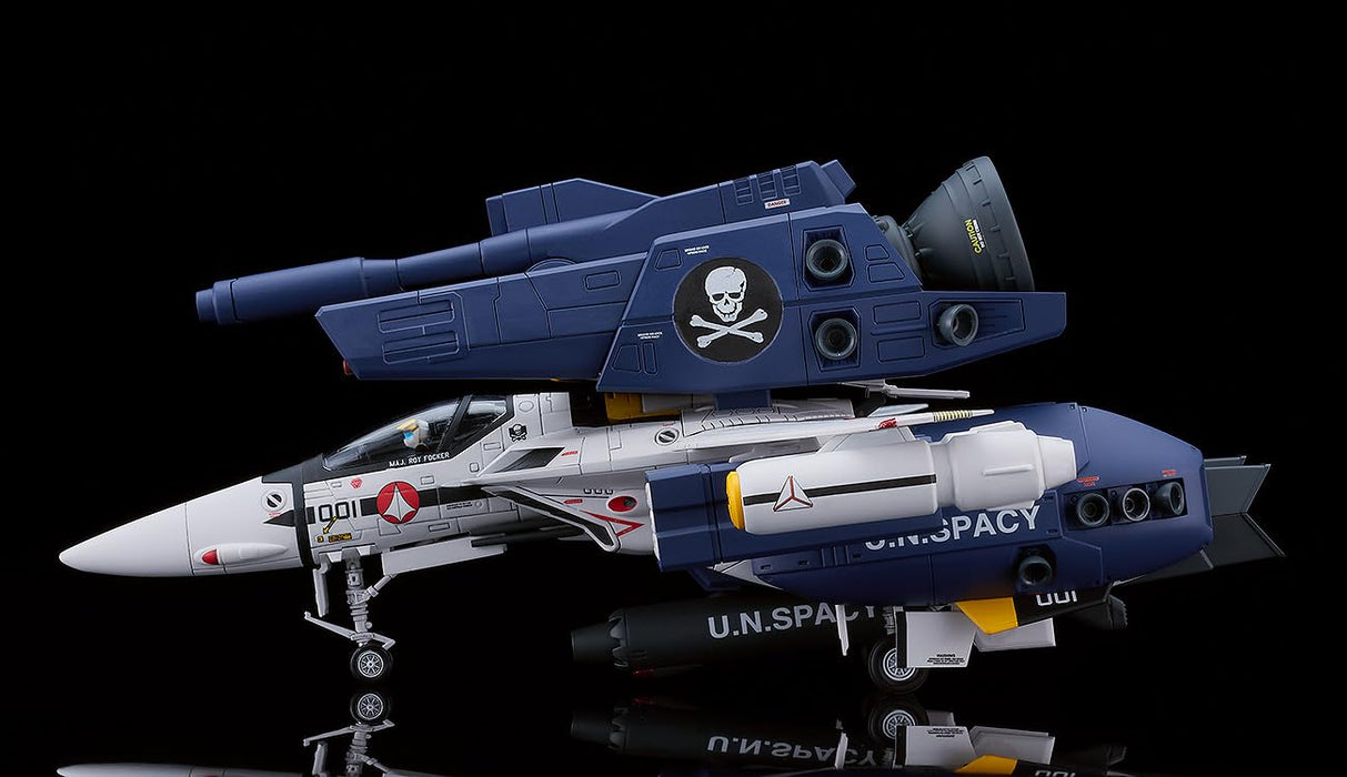 "Macross: Do You Remember Love?" PLAMAX PX08 1/72 VF-1S Strike Fighter Valkyrie Skull Leader