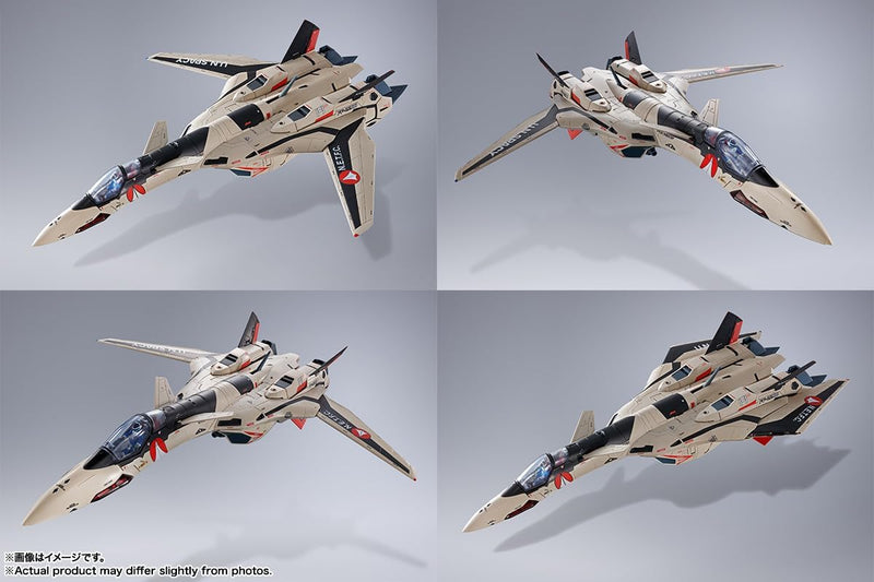 DX Chogokin "Macross Plus" YF-19 Excalibur (Isamu Dyson Fighter)