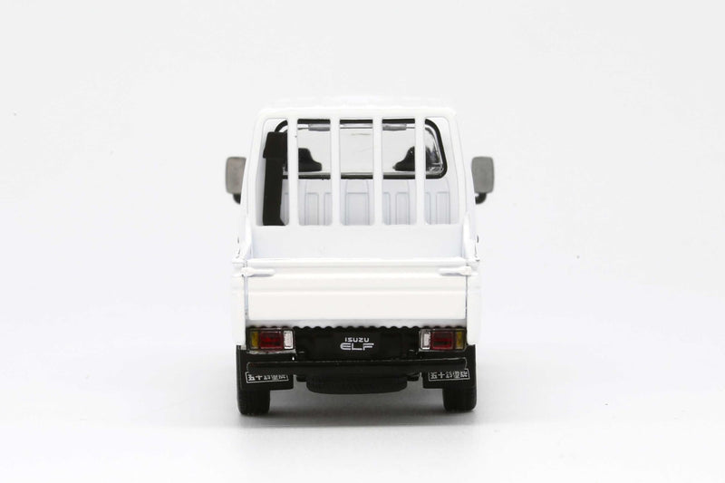 1/64 Isuzu ELF Double Cab - White