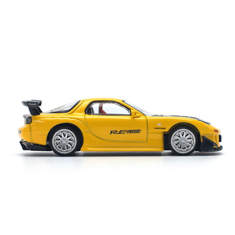 1/64 MAZDA RX-7 (FD3S) RE-AMEMIYA WIDEBODY YELLOW