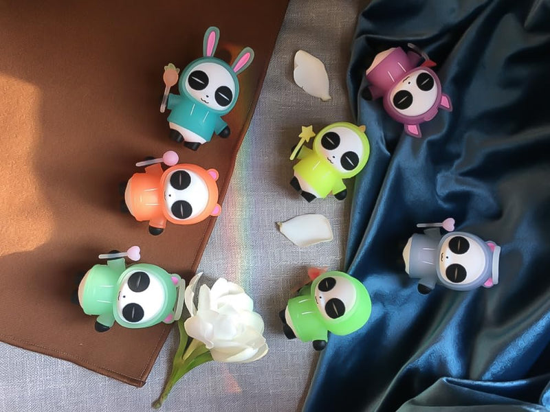 A Panda that Makes Dreams Come True -Panda Moon Box-