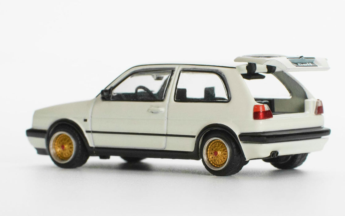 1/64 GOLF GTI WHITE