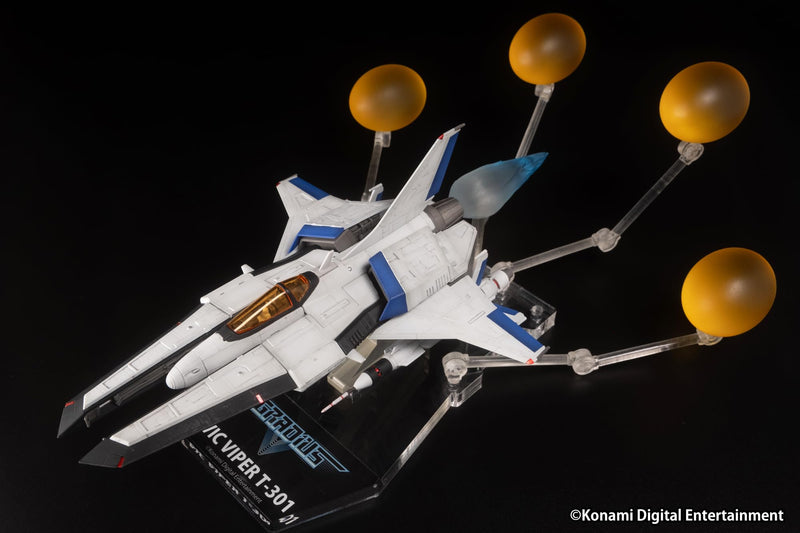 1/144 Scale Polystone Figure "Gradius V" Vic Viper T-301 (Peinted Finished)