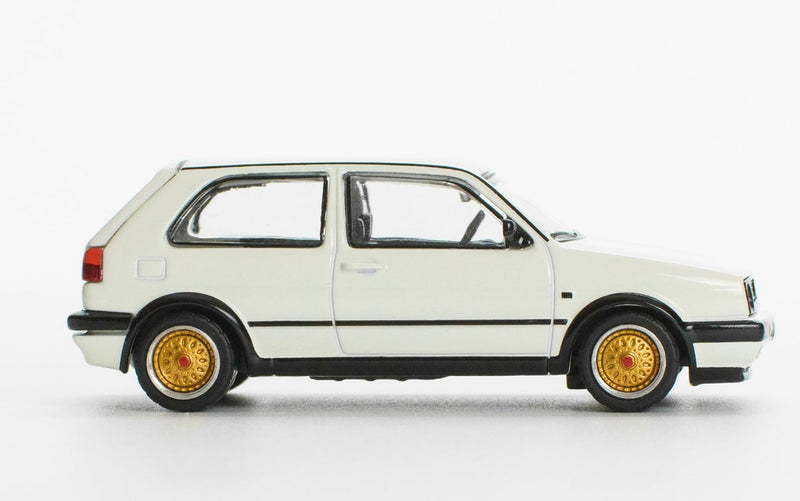 1/64 GOLF GTI WHITE