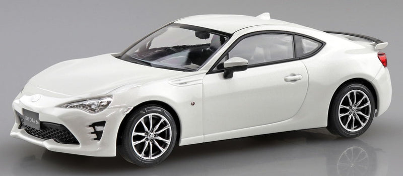RakuPla Snap Kit 08-CW Toyota 86 (Crystal White Pearl)