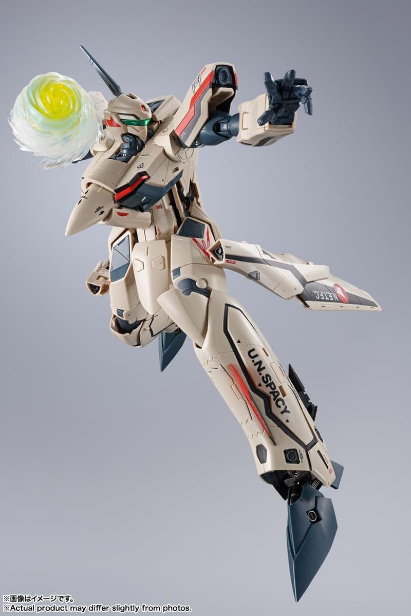 DX Chogokin "Macross Plus" YF-19 Excalibur (Isamu Dyson Fighter)