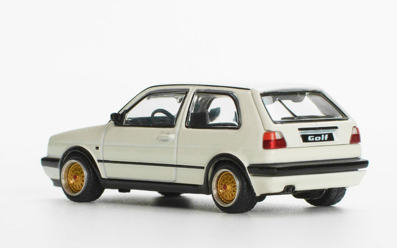 1/64 GOLF GTI WHITE