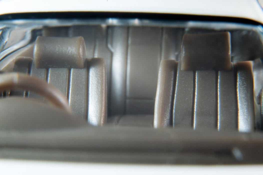 1/64 Scale Tomica Limited Vintage NEO TLV-N311c Toyota Mark II 2.5 Grande 1998 (White / Gold)