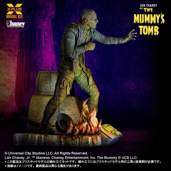 1/8 Scale "The Mummy's Tomb" Lon Chaney Jr. as Mummy Plastic Model Kit
