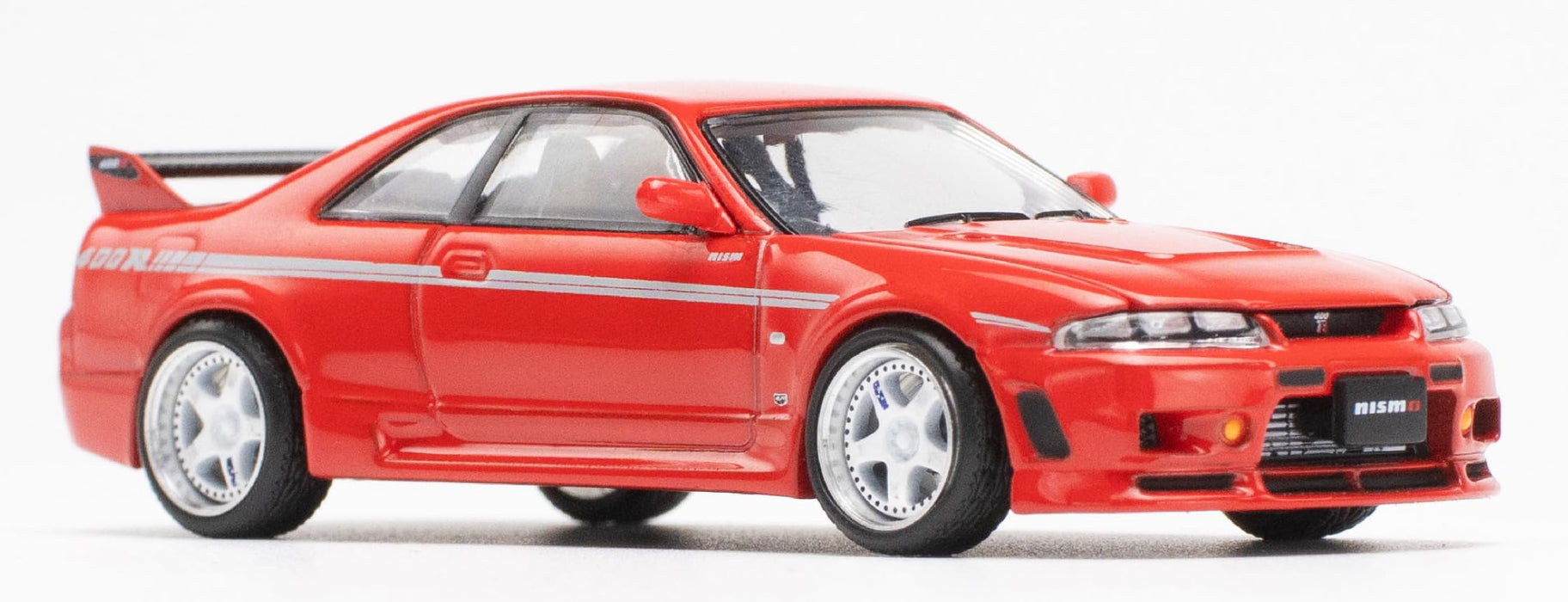 1/64 Nissan GT-R R33 NISMO 400R - Super Clear Red