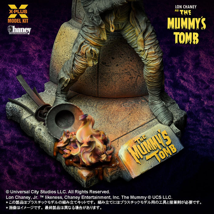1/8 Scale "The Mummy's Tomb" Lon Chaney Jr. as Mummy Plastic Model Kit