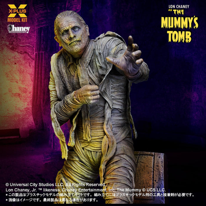 1/8 Scale "The Mummy's Tomb" Lon Chaney Jr. as Mummy Plastic Model Kit