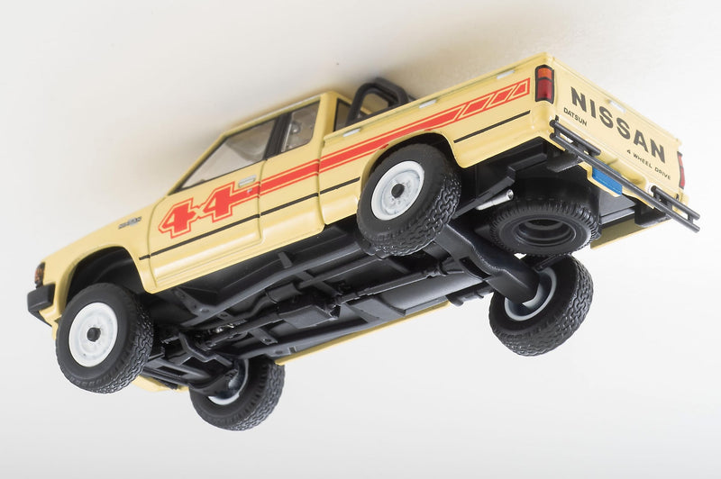 1/64 Scale Tomica Limited Vintage NEO TLV-N321a Nissan Truck 4X4 King Cab (Yellow) North America Ver.