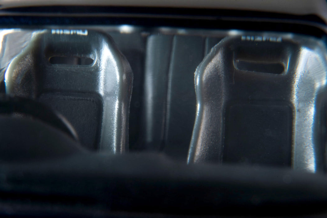 1/64 Scale Tomica Limited Vintage NEO TLV-N305c NISMO 400R (Navy)