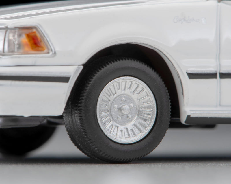 1/64 Scale Tomica Limited Vintage NEO TLV-N199c Toyota Crown Hardtop 3.0 Royal Saloon G (White) 1985