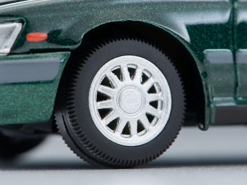 1/64 Scale Tomica Limited Vintage NEO TLV-N238c Nissan Laurel Twincam 24V Medalist (Green) 1989