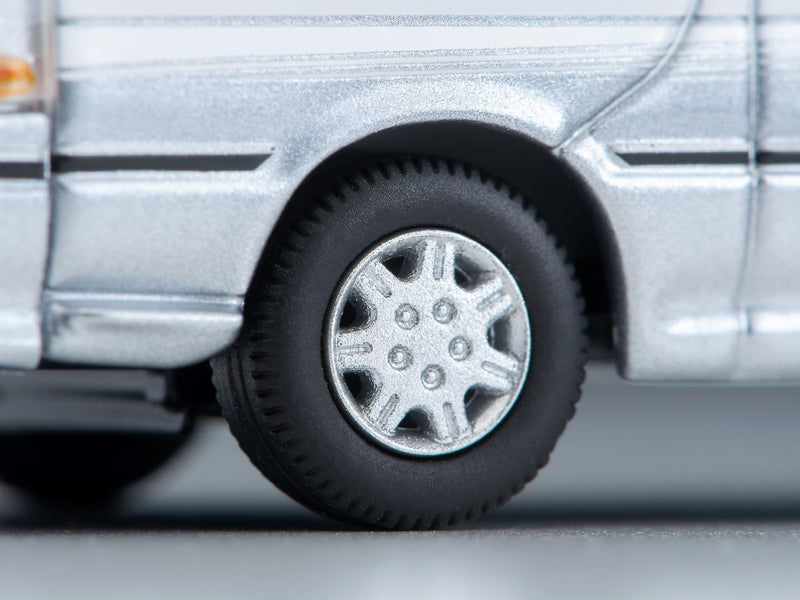 1/64 Scale Tomica Limited Vintage NEO TLV-N216d Toyota Hiace Wagon Super Custom G (White / Silver) 2001
