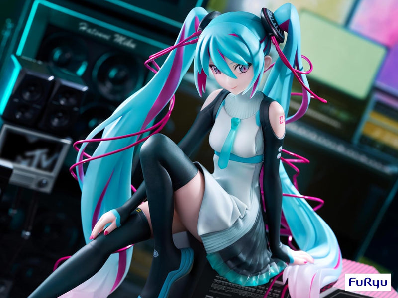 Hatsune Miku x MTV 1/7 Scale Figure