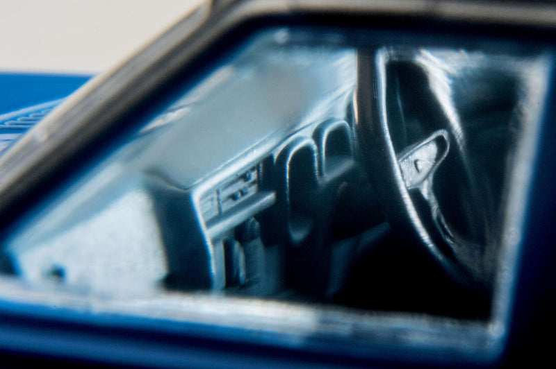 1/64 Scale Tomica Limited Vintage NEO TLV-N Daitokai 04 Nissan Gloria From "Daitokai Part III" Episode 40 Dr. Munakata's Testimony