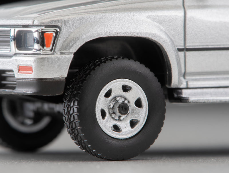1/64 Scale Tomica Limited Vintage NEO TLV-N256c Toyota Hilux 4WD Pick Up Double Cab SSR (Silver) 1991