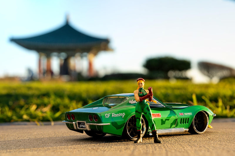 "Street Fighter" 1/24 Scale Die-cast Mini Car with Figure Cammy & 1969 Chevrolet(R) Corvette(R) Stingray(TM) ZL1