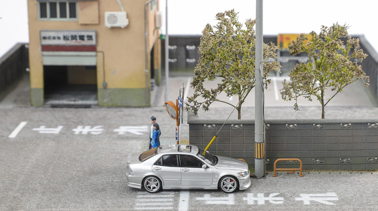 1/64 TOYOTA Altezza RS200 SXE10 Silver Metallic