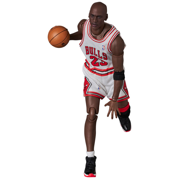 MAFEX Michael Jordan (Chicago Bulls HOME)