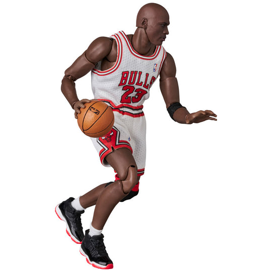 MAFEX Michael Jordan (Chicago Bulls HOME)