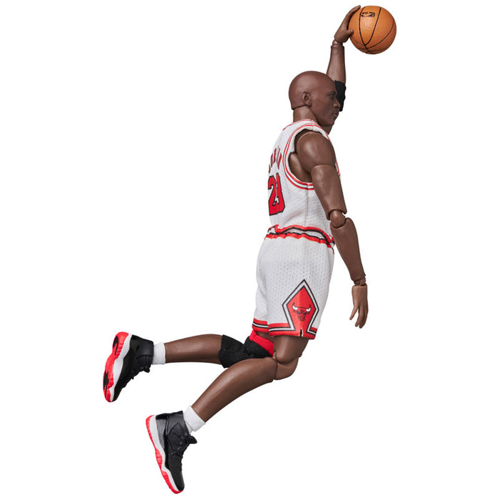 MAFEX Michael Jordan (Chicago Bulls HOME)