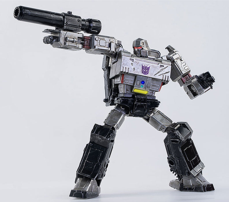 "Transformers: War For Cybertron Trilogy Siege" DLX Megatron
