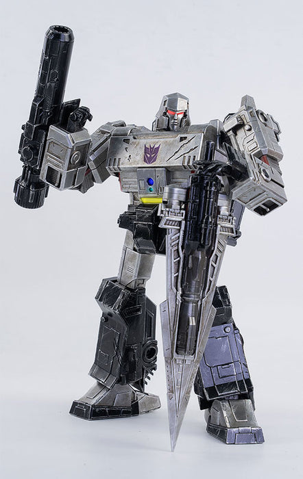 "Transformers: War For Cybertron Trilogy Siege" DLX Megatron