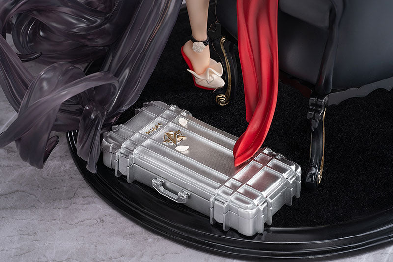 "Knives Out" Diane: Banquet Dance