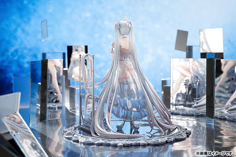 "Goddess of Victory: Nikke" Cinderella: Glass Princess