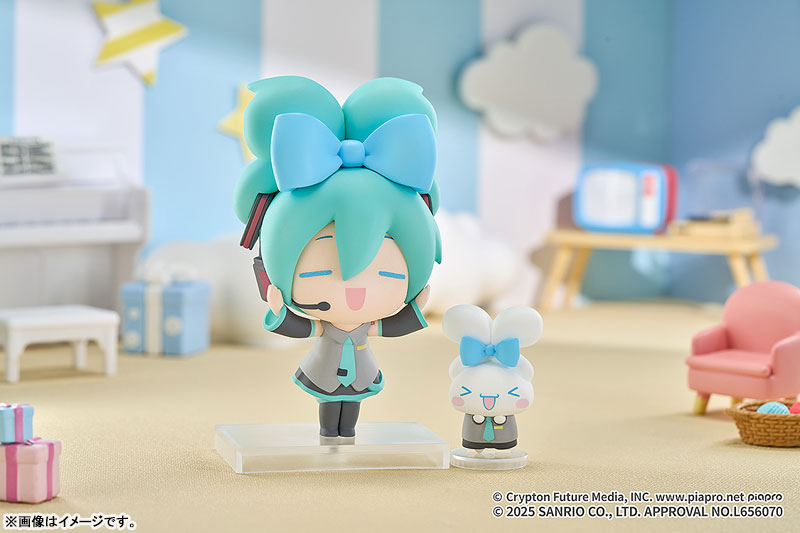 "Hatsune Miku x Cinnamoroll" Hatsune Miku x Cinnamoroll Chibi Figure