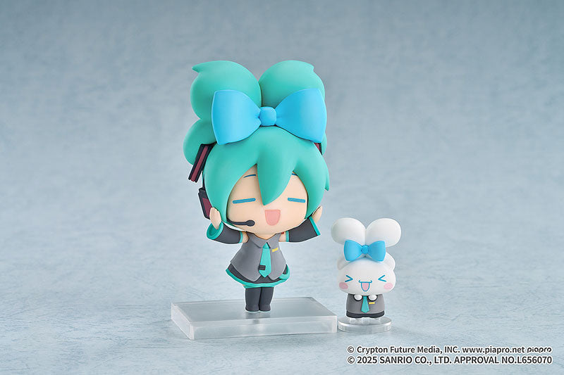 "Hatsune Miku x Cinnamoroll" Hatsune Miku x Cinnamoroll Chibi Figure