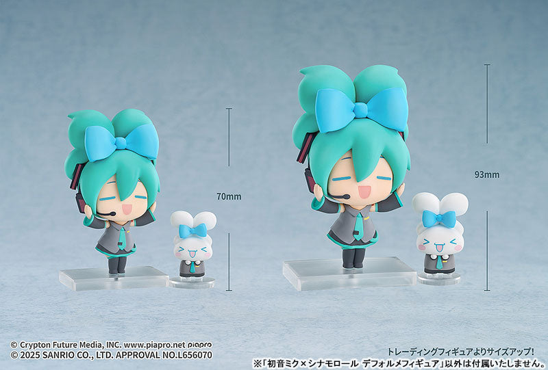 "Hatsune Miku x Cinnamoroll" Hatsune Miku x Cinnamoroll Chibi Figure