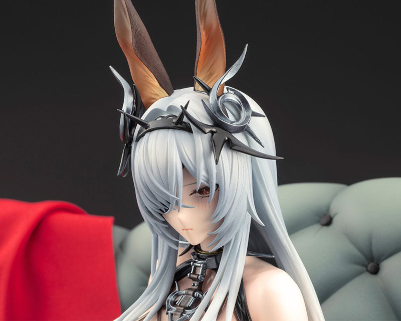 "Azur Lane" Fritz Rumey Schwarzes Kaninchen Ver. 1/7 Scale Figure