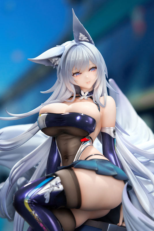 "Azur Lane" Shinano Moonlit Chrome Ver. 1/7 Scale Figure