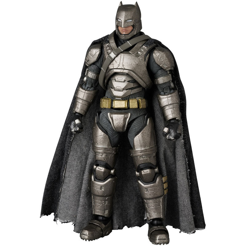 MAFEX "Batman v Superman: Dawn of Justice" ARMORED BATMAN Ver. 1.5