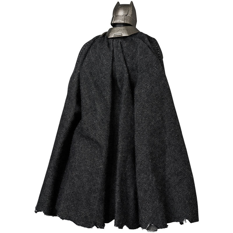 MAFEX "Batman v Superman: Dawn of Justice" ARMORED BATMAN Ver. 1.5