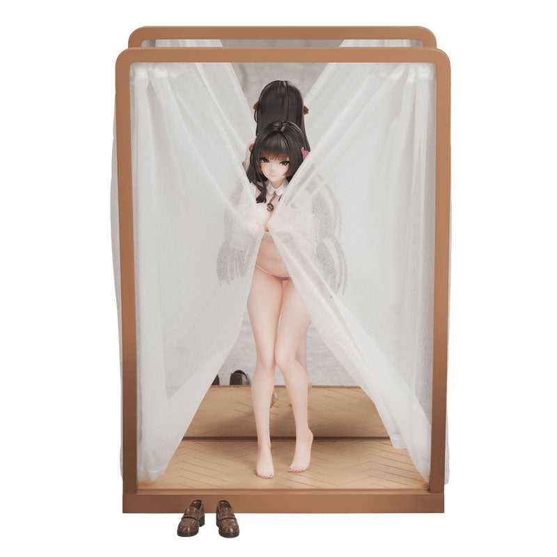 Gift+ "Azur Lane" Trinidad: Trapper in the Changing Room Ver. 1/8 Scale Figure